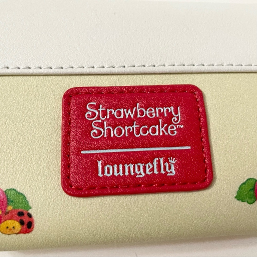 Loungefly Strawberry Shortcake Trifold Wallet - Picture 10 of 16